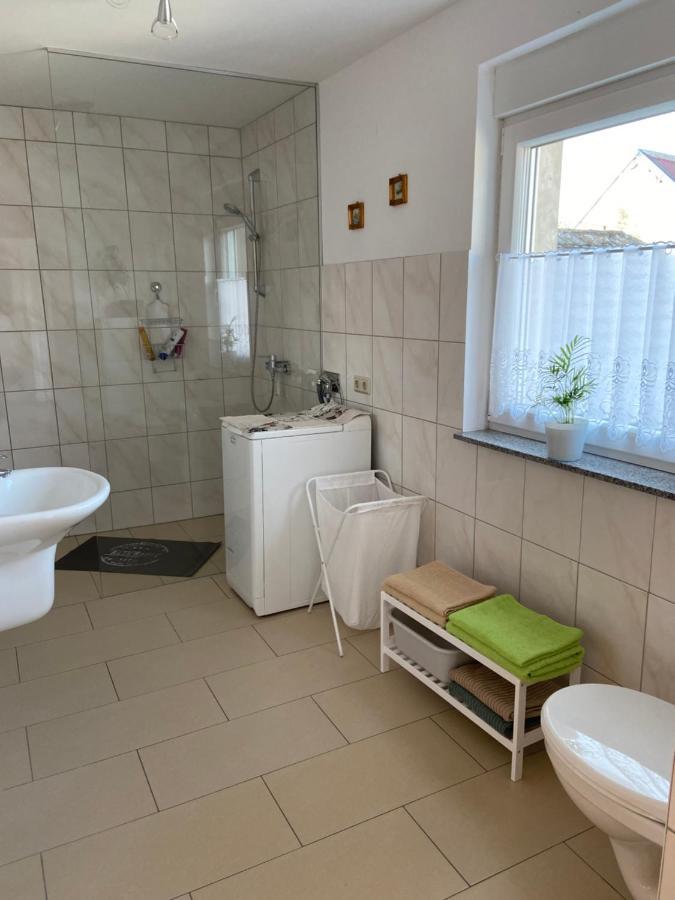 Schoen Moeblierte Wohnung In Genthin/ Ot Tucheim Exterior photo